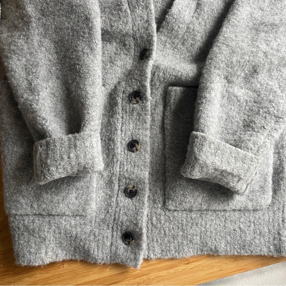 Aritzia Chunky Knit Button Down Cardigan - Picture 4 of 8